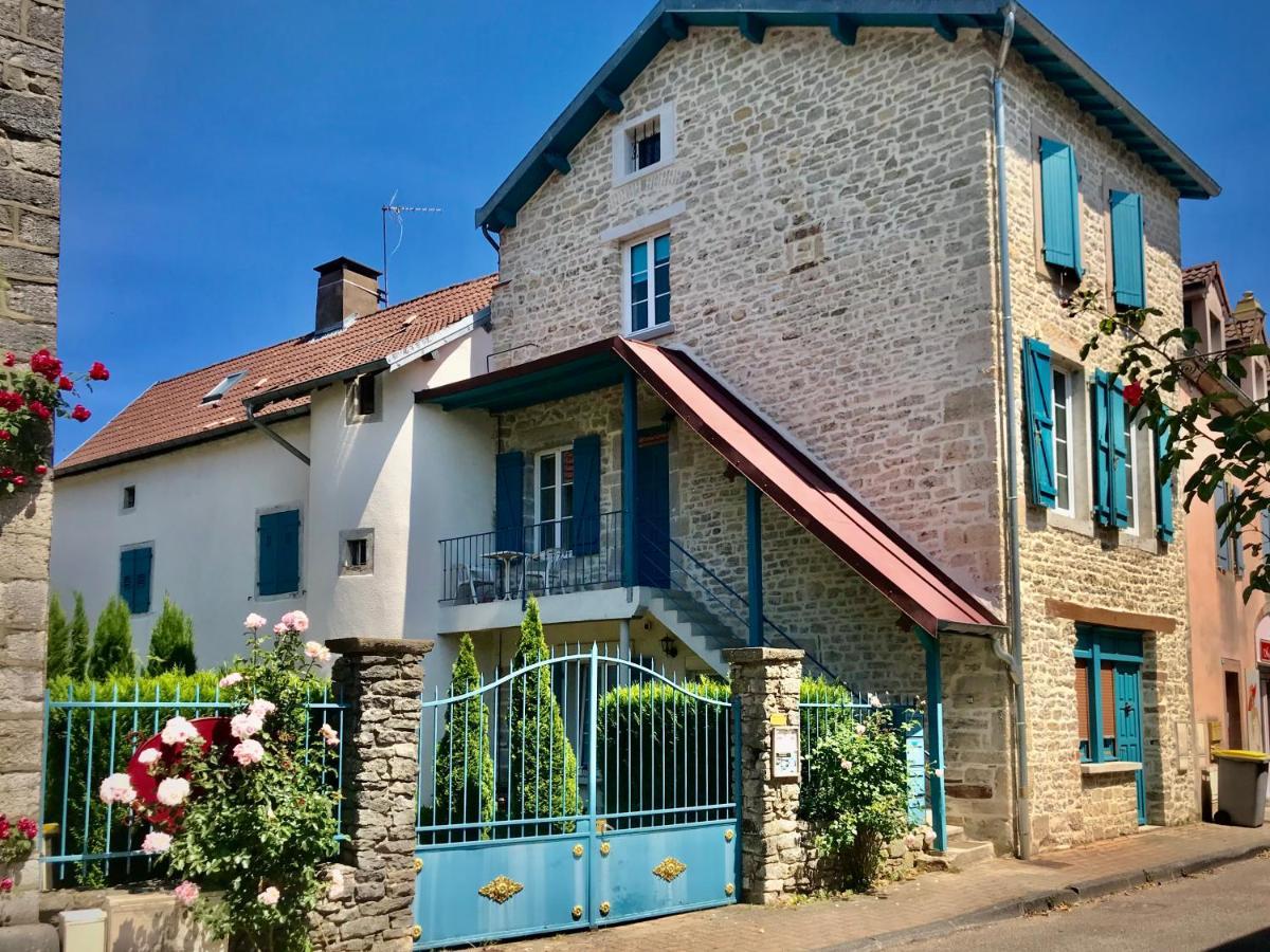 Manoir Saint-Pierre Bed and Breakfast Villersexel Exteriör bild