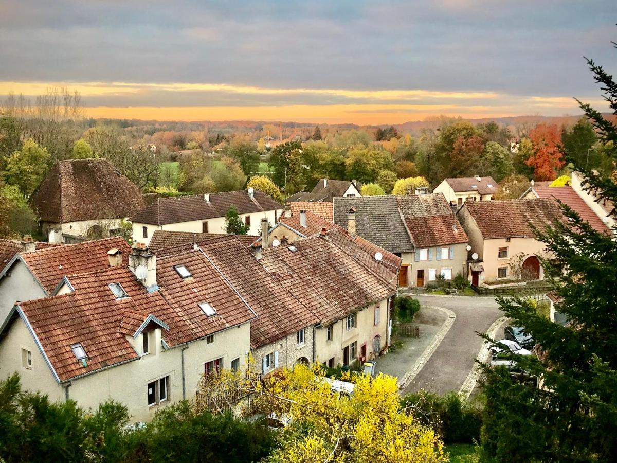 Manoir Saint-Pierre Bed and Breakfast Villersexel Exteriör bild
