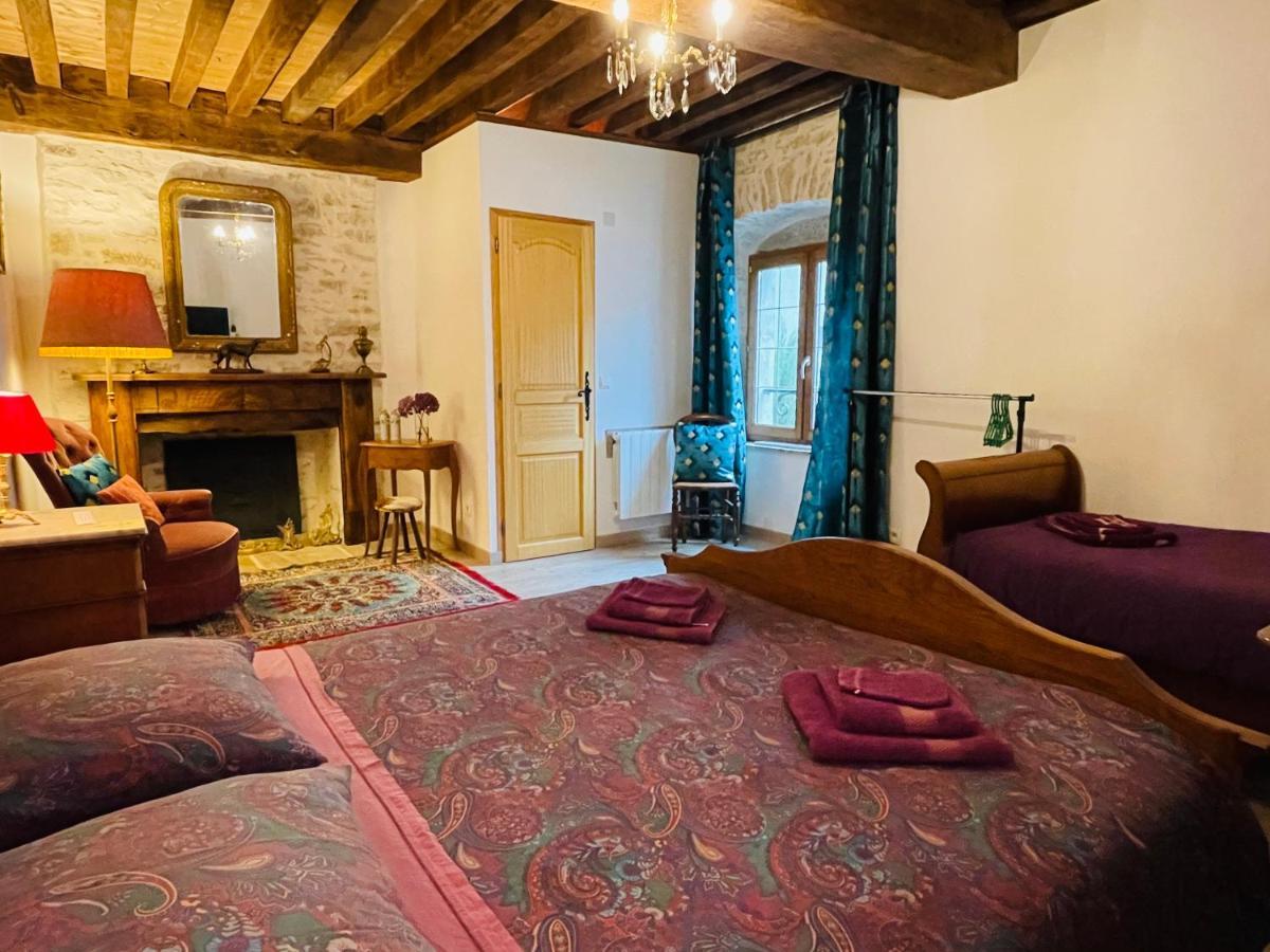 Manoir Saint-Pierre Bed and Breakfast Villersexel Exteriör bild