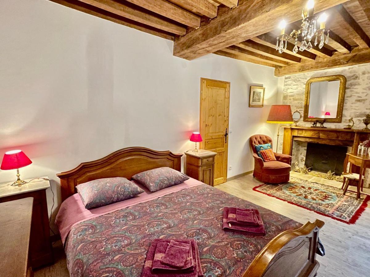 Manoir Saint-Pierre Bed and Breakfast Villersexel Exteriör bild