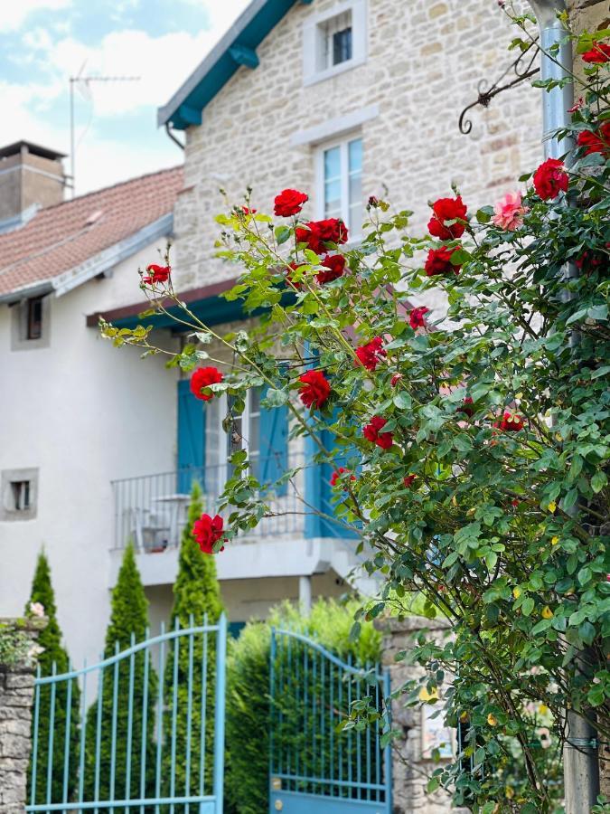 Manoir Saint-Pierre Bed and Breakfast Villersexel Exteriör bild