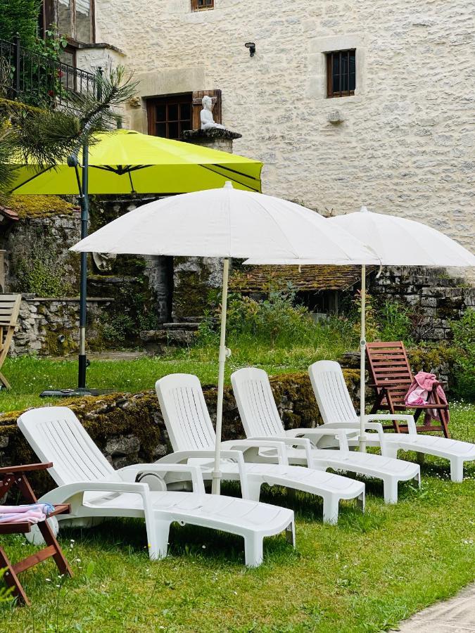 Manoir Saint-Pierre Bed and Breakfast Villersexel Exteriör bild